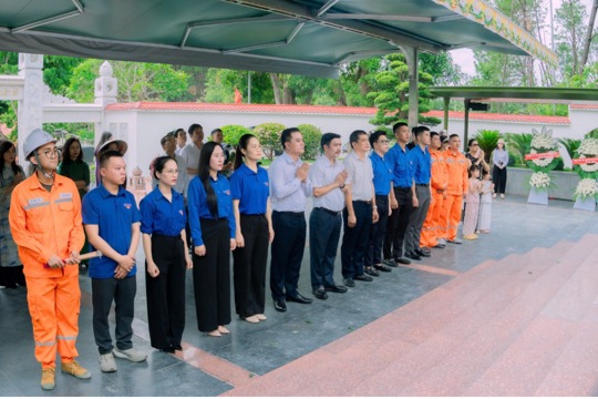 Những dấu chân tri ân trên hành trình về nguồn của Công ty Điện lực M Okking39 bảo mật cao