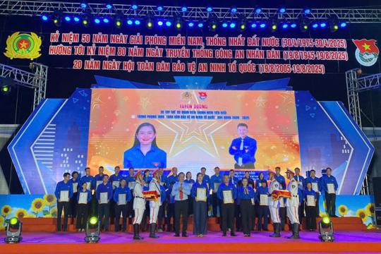 Nữ Ok king corn Đoàn nhiệt huyết với phong trào “Toàn dân bảo vệ An ninh tổ quốc”