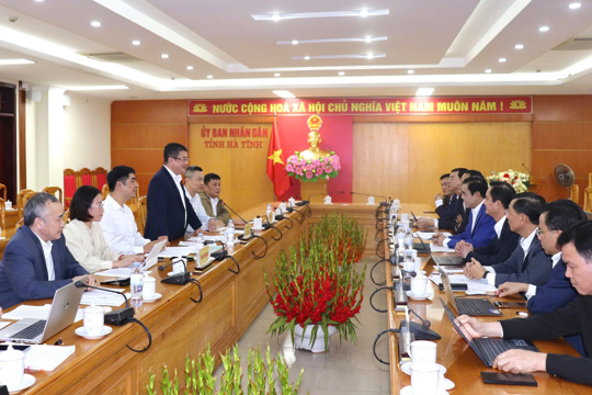 Chủ tịch UBND tỉnh Võ Trọng Hải Okking là nhà cái cá cược trực tuyến uy tín số 1 tại châu Á với Tổng Công ty Okking 50.com trò chơi trực tuyến và OKKING nohu vốn Nhà nước (SCIC) về định hướng hợp tác M.Okking.cooking tuyến cao tốc Vũng Áng – Cha Lo 