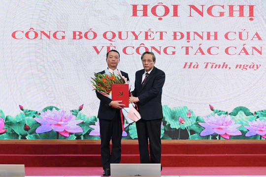 Điều động Chủ tịch UBND thành phố Huế giữ chức Phó Bí thư Tỉnh ủy M Okking39 bảo mật cao