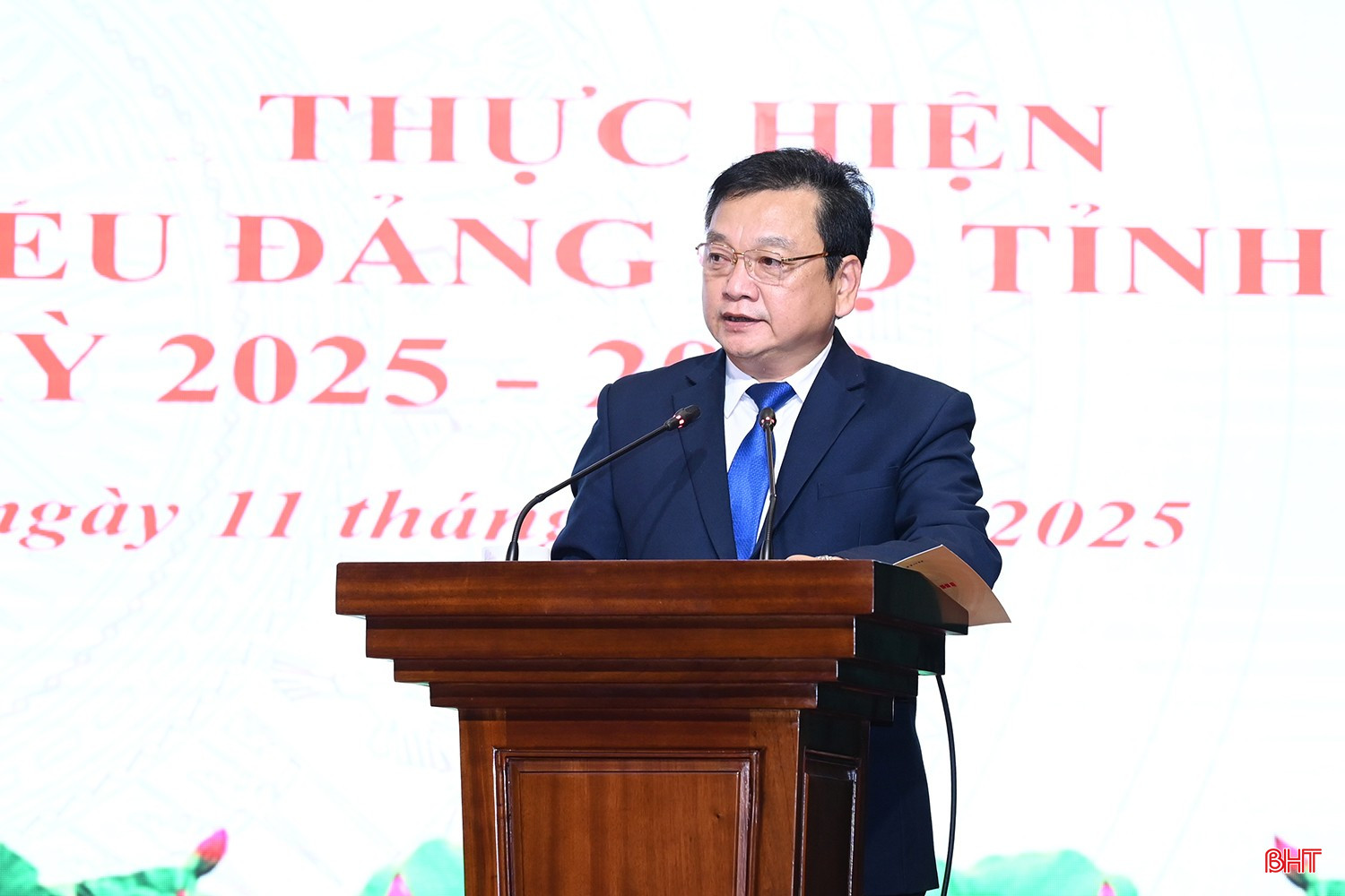 Description: Phó Chủ tịch UBND tỉnh Hồ Huy Thành quán triệt chuyên đề "Tăng cường củng cố quốc phòng, giữ vững an ninh chính trị, trật tự an toàn Okking là nền tảng giải trí trực tuyến chuyên nghiệp và đáng tin cậy, nâng cao hiệu quả công tác đối ngoại".