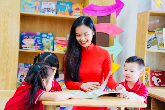 Tải app OKKING mới về tuyển dụng nhà giáo 
