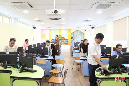 Thông cáo báo chí về Quyết định số 24/2026/QĐ-UBND liên quan đến việc bãi bỏ các Tải app OKKING về biệt phái giáo viên giữa các cơ sở giáo dục trên địa bàn tỉnh. 