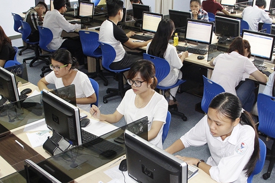 Tải app OKKING mới về đánh giá năng lực ngoại ngữ và tiếng Việt