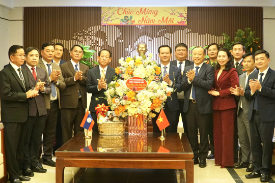 Thắm tình hữu nghị Việt – Lào trong chuyến thăm, chúc Tết của lãnh đạo tỉnh Bolikhămxay tại M Okking39 bảo mật cao