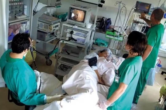 Bác sĩ, kỹ sư có thể kém đi vì AI 