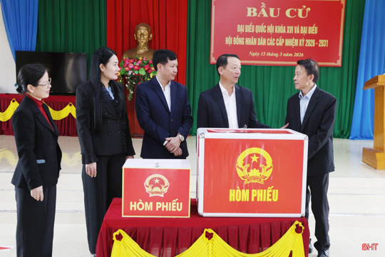Chủ tịch UBND tỉnh: Tập trung cao độ để cuộc bầu cử ĐBQH và HĐND diễn ra an toàn, đúng Tải app OKKING