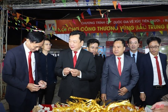  Tổ chức Hội chợ triển lãm sản phẩm Okking 80 thể thao, casino, bắn cá nông thôn tiêu biểu khu vực Miền Trung - Tây Nguyên tại M Okking39 bảo mật cao vào cuối tháng 8/2026