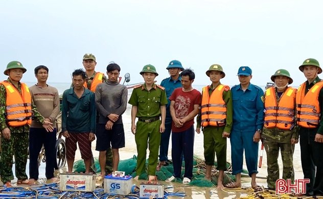 Bắt 6 đối tượng dùng kích điện đánh bắt hải sản trên biển 