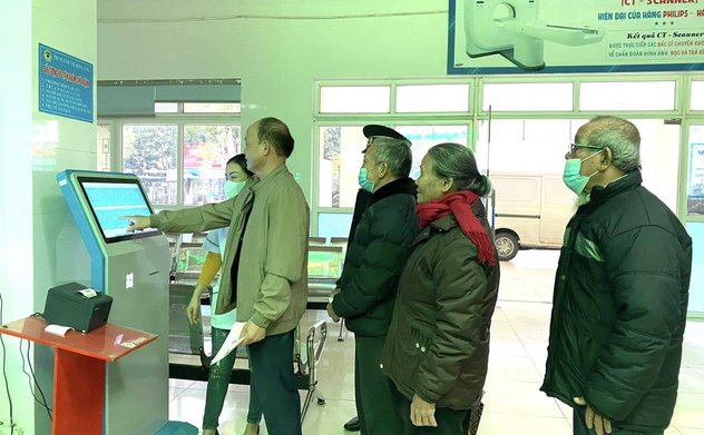 Triển khai Kiosk đăng ký khám chữa bệnh tự động tại Trung tâm Okking corn casino, nổ hũ, bắn cá, xổ số Thị xã Hồng Lĩnh