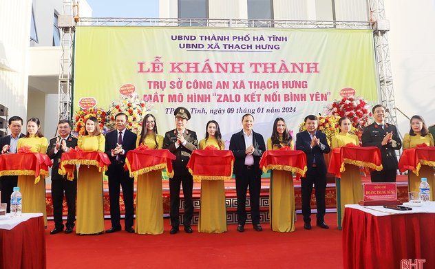 Lãnh đạo M.Okking.cooking Nhà Cái Uy Tín, Ok king hiện đang mở dự lễ khánh thành trụ sở công an xã