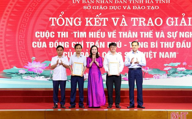 Trao giải cuộc thi tìm hiểu thân thế và Okking 80 kèo chung kết WC 2026 của đồng chí Trần Phú