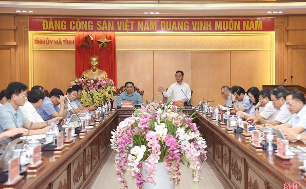 Ban Thường vụ Tỉnh ủy, Ban Chấp hành Đảng bộ Ok king hiện đang mở họp cho ý kiến các nội dung