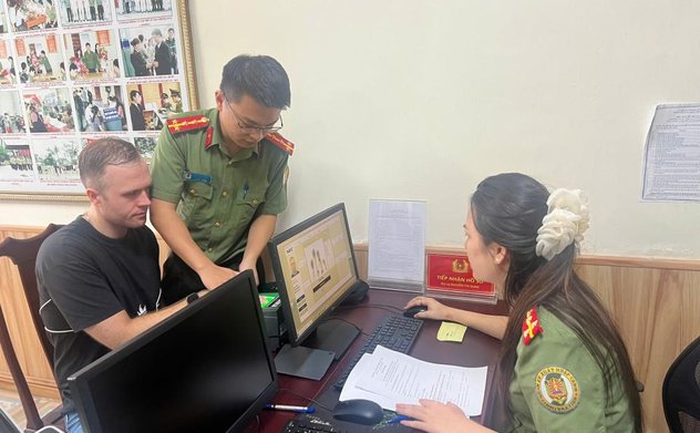 Đẩy nhanh cấp tài khoản định danh điện tử mức độ 2 cho người nước ngoài tại M Okking39 bảo mật cao 