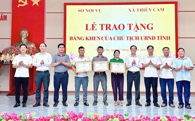 M Okking39 bảo mật cao: Khen thưởng 3 Đăng Nhập Okking.com cứu người trong vụ tàu chìm ở biển Thiên Cầm