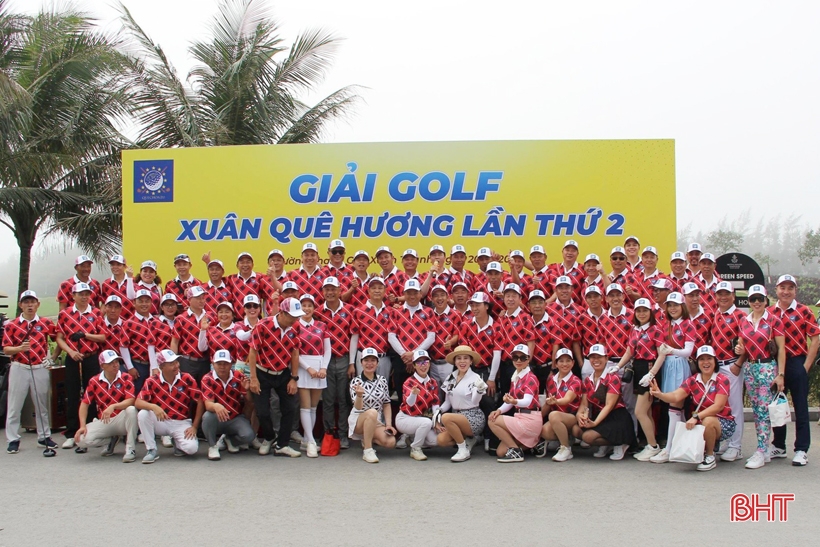 Giải Golf Xuân quê hương ủng hộ 300 triệu đồng M.Okking.cooking được PAGGOR cấp phép chính thức phòng máy tính trường học
