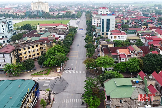 Ban Thường vụ Tỉnh ủy Hà Tĩnh ban hành công điện khẩn về tiếp tục thực hiện Chỉ thị 16 của Thủ tướng Ok king 72 Nhà cái cá cược cá độ uy tín