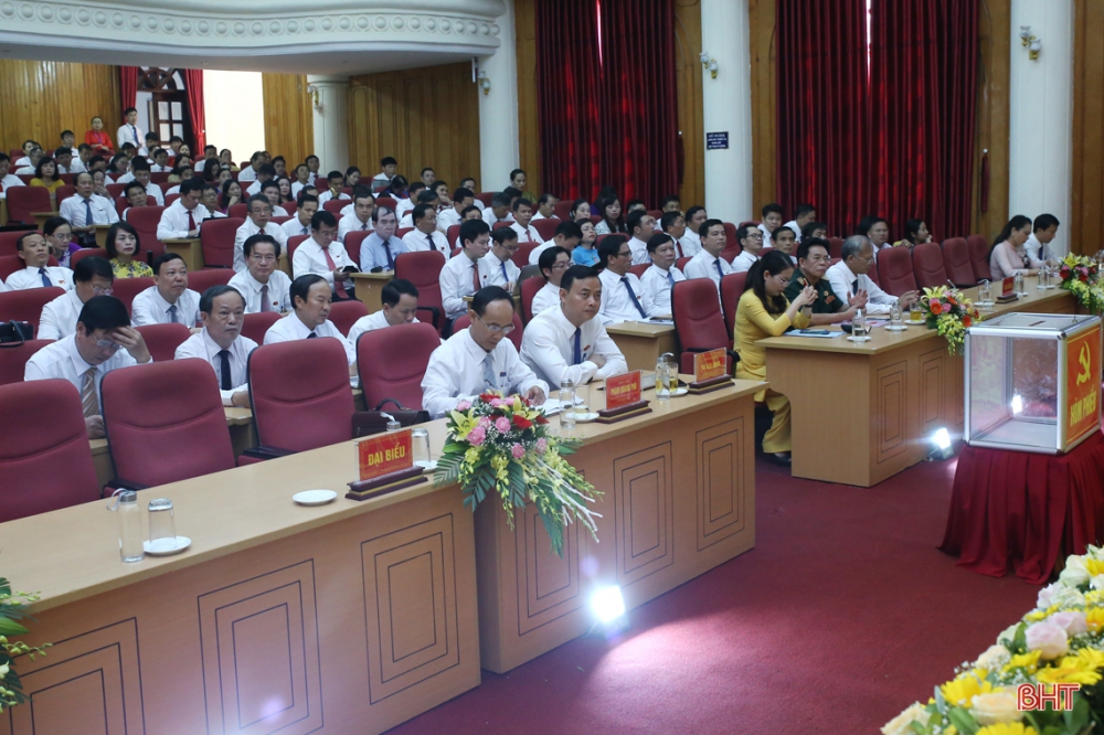 Đoàn kết, thống nhất thực hiện thắng lợi Okking 50.com uy tín số 1 thị trường Đại hội Đại biểu Đảng bộ Khối CCQ&DN Hà Tĩnh lần thứ XVI