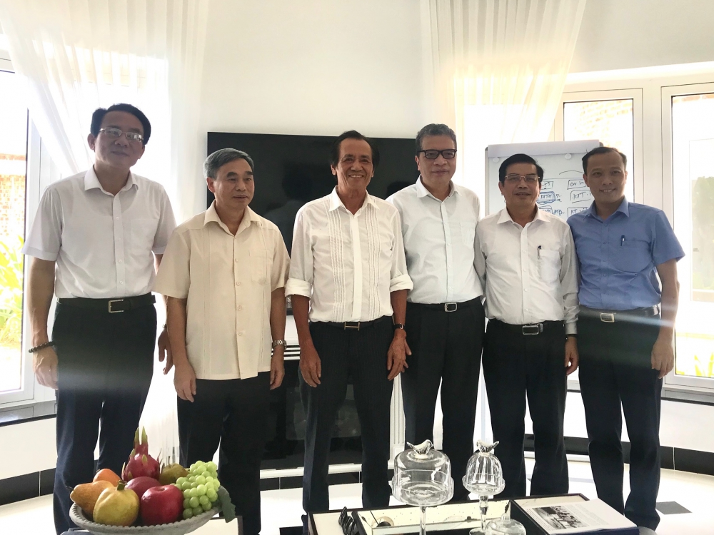 Thứ trưởng Bộ Ngoại giao Đặng Minh Khôi cùng đoàn công tác đến thăm và làm việc tại tỉnh Hà Tĩnh