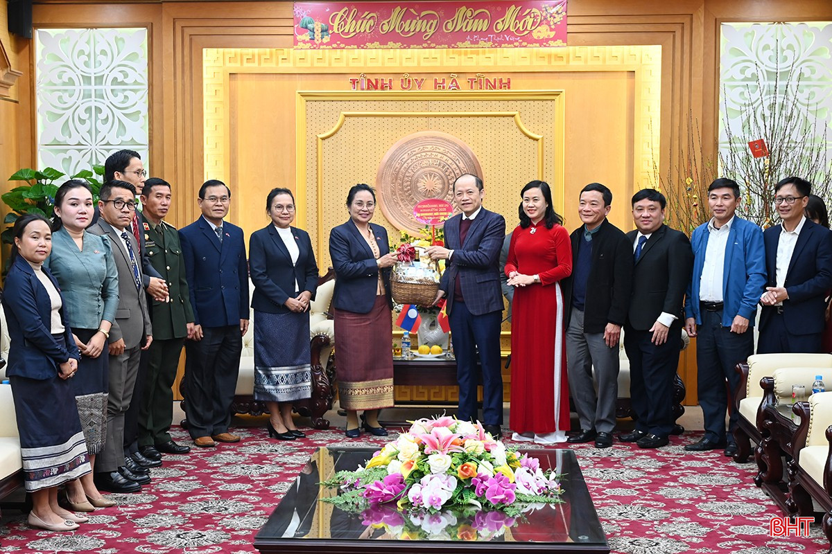 Lãnh đạo Savannakhet chúc tết Ất Tỵ Đăng Nhập Okking.com