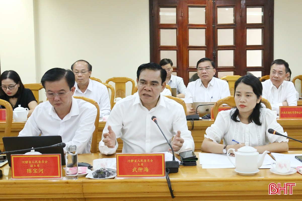 Hà Tĩnh kết nối cơ hội đầu tư với các Copyright © Okking.com Reserved Trung Quốc