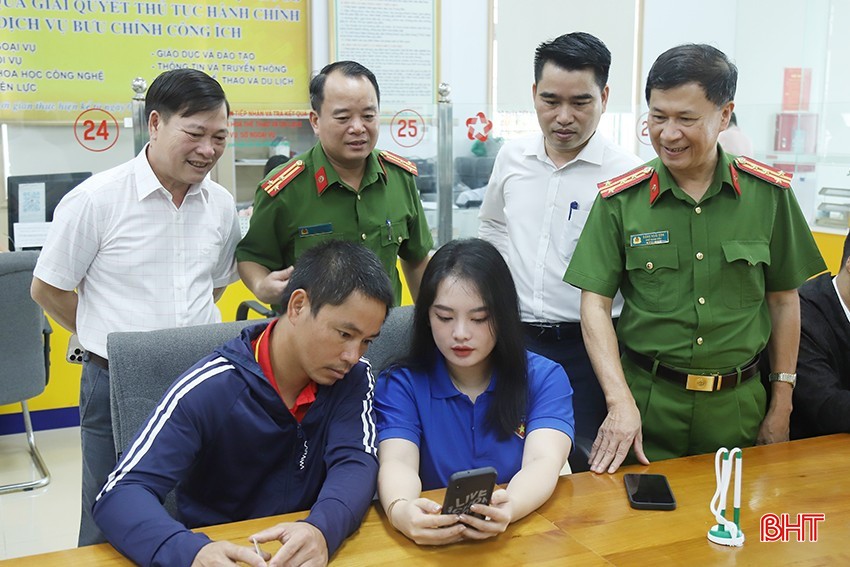 Sở Ngoại vụ, Công an tỉnh và TP Hà Tĩnh nhất bảng về cải cách hành chính