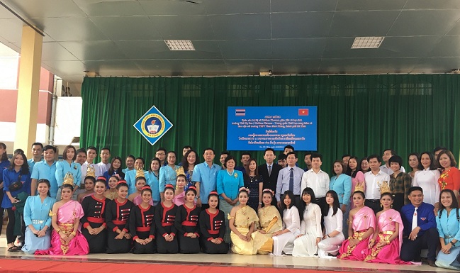 Giao lưu văn hóa giữa học sinh Trường THPT Phan Đình Phùng Đăng Nhập Okking.com và Trường Thết Xan Ban, Nakhon Phanom