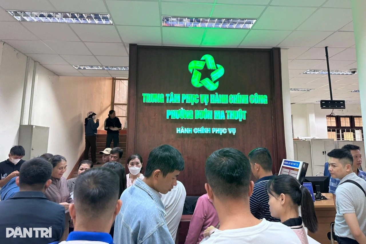 Nhân tố then chốt trong công cuộc cải cách, đổi mới nền hành chính Nhân tố then chốt trong công cuộc cải cách, đổi mới nền hành chính