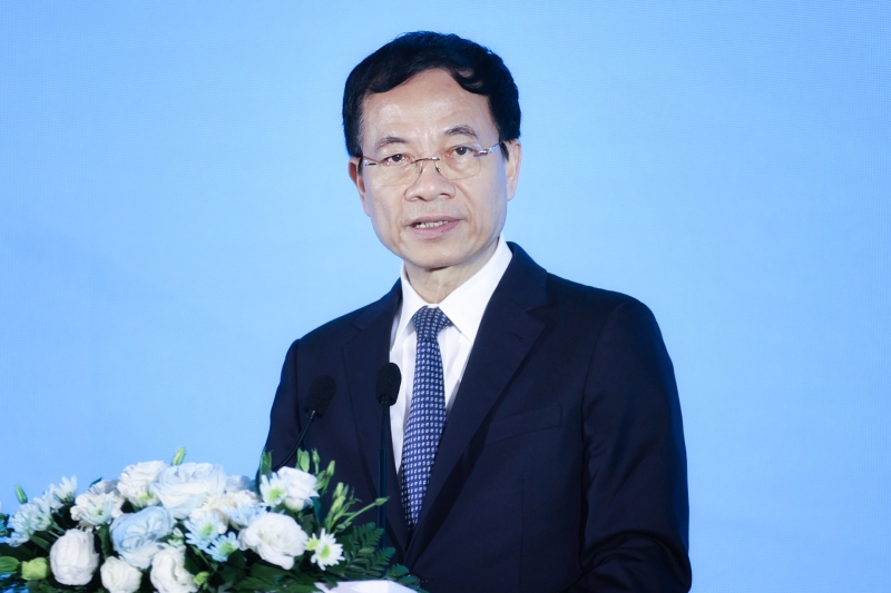 AI sẽ không thay thế con người, mà trao thêm quyền năng cho con người AI sẽ không thay thế con người, mà trao thêm quyền năng cho con người