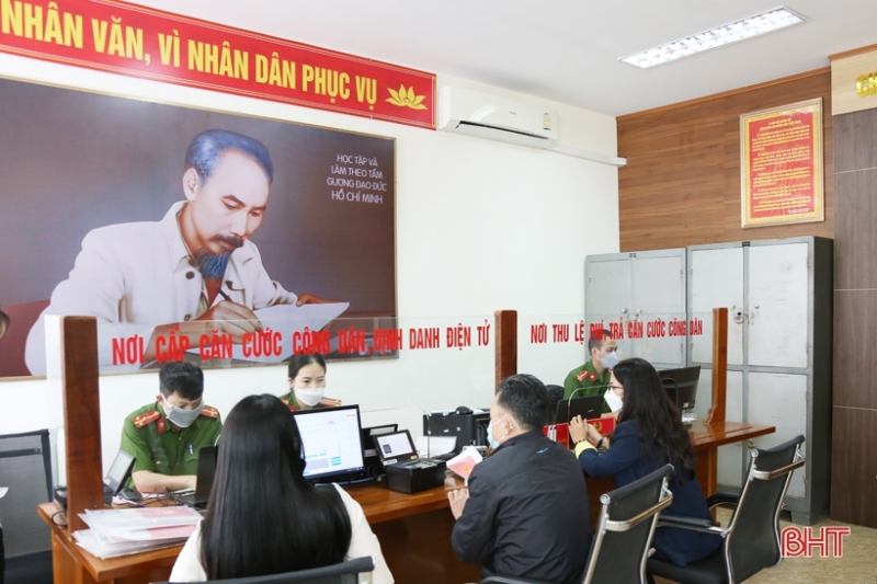Hà Tĩnh đẩy mạnh cải cách hành chính, nâng cao hiệu lực, hiệu quả hoạt động của chính quyền các cấp Hà Tĩnh đẩy mạnh cải cách hành chính, nâng cao hiệu lực, hiệu quả hoạt động của chính quyền các cấp