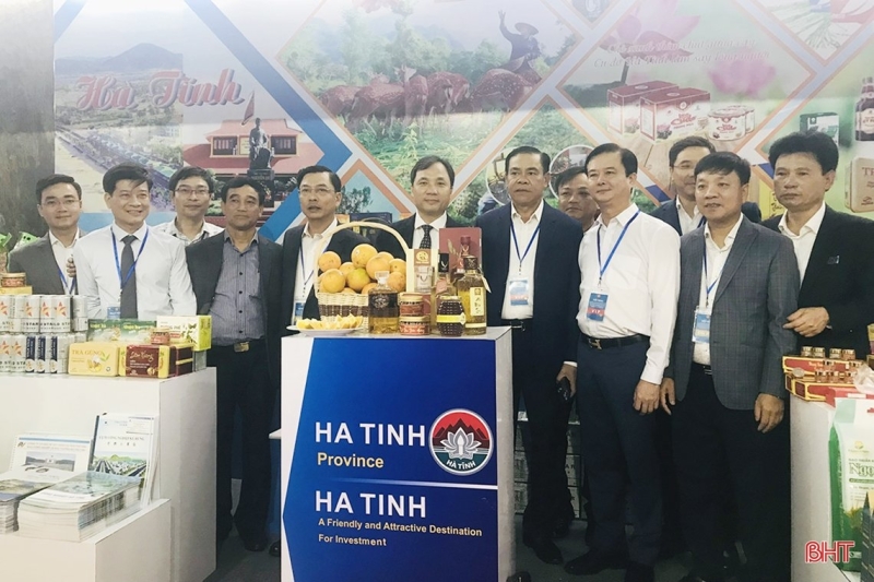 Hà Tĩnh tham gia trưng bày gần 50 sản phẩm tiêu biểu và triển lãm ảnh tại Bình Định Hà Tĩnh tham gia trưng bày gần 50 sản phẩm tiêu biểu và triển lãm ảnh tại Bình Định