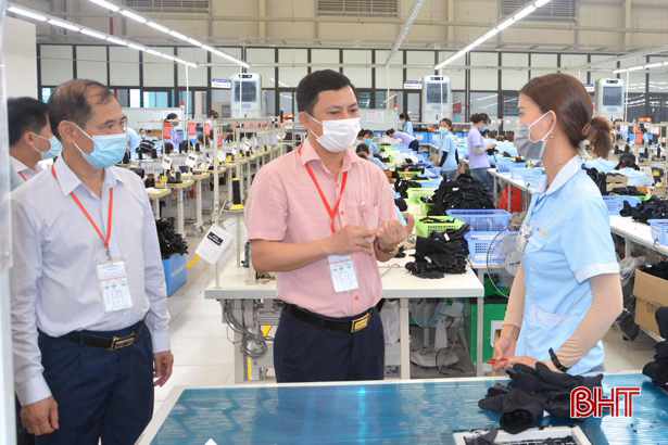 Hà Tĩnh khẩn trương hỗ trợ người lao động và người sử dụng lao động khó khăn do dịch COVID-19 Hà Tĩnh khẩn trương hỗ trợ người lao động và người sử dụng lao động khó khăn do dịch COVID-19