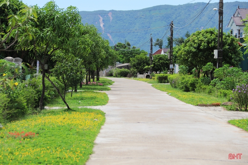 Nhân dân đồng lòng, xã vùng biển Hà Tĩnh tự tin đạt chuẩn NTM nâng cao Nhân dân đồng lòng, xã vùng biển Hà Tĩnh tự tin đạt chuẩn NTM nâng cao