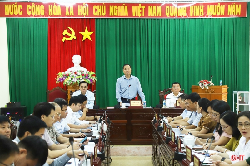 Nâng cao trách nhiệm người đứng đầu trong tiếp dân, đối thoại trực tiếp với Nhân dân Nâng cao trách nhiệm người đứng đầu trong tiếp dân, đối thoại trực tiếp với Nhân dân