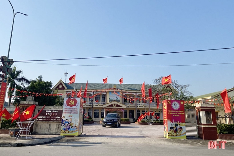 Hà Tĩnh sôi nổi các phong trào thi đua mừng 93 năm ngày thành lập Đảng Hà Tĩnh sôi nổi các phong trào thi đua mừng 93 năm ngày thành lập Đảng