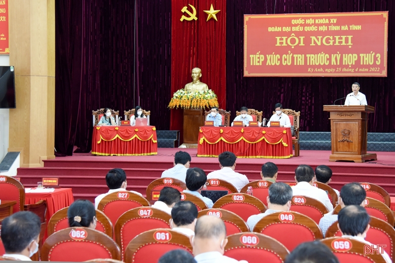 Tiếp thu nghiêm túc ý kiến của cử tri Hà Tĩnh để chuyển tải đến các cơ quan có thẩm quyền Tiếp thu nghiêm túc ý kiến của cử tri Hà Tĩnh để chuyển tải đến các cơ quan có thẩm quyền
