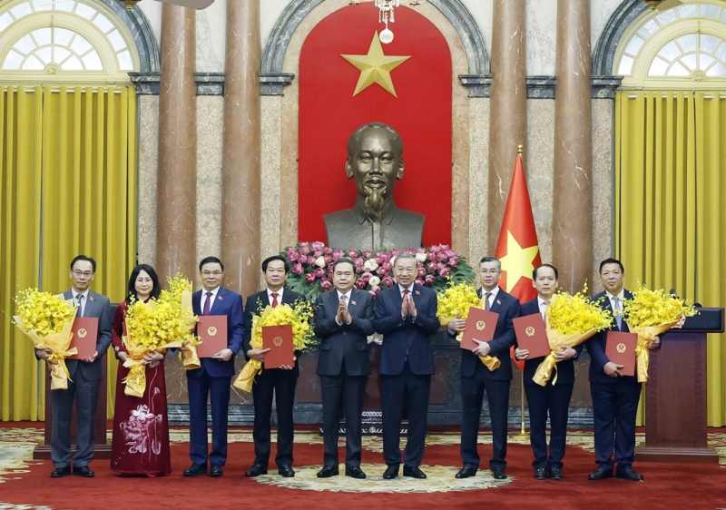 Đồng chí Ngô Văn Tuấn được bổ nhiệm giữ chức vụ Bộ trưởng Bộ Tài chính Đồng chí Ngô Văn Tuấn được bổ nhiệm giữ chức vụ Bộ trưởng Bộ Tài chính