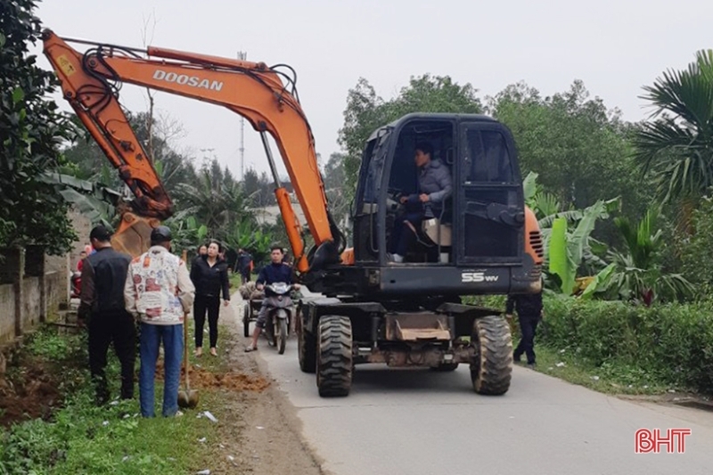 Hà Tĩnh náo nức Tết trồng cây đời đời nhớ ơn Bác Hồ Hà Tĩnh náo nức Tết trồng cây đời đời nhớ ơn Bác Hồ