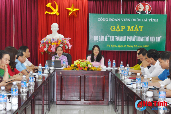 “Vai trò của người phụ nữ trong thời hiện đại” 