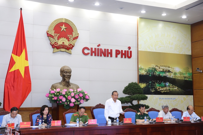Kiên quyết đình chỉ các hoạt động khai thác, OKKING nohu cát, sỏi trái phép