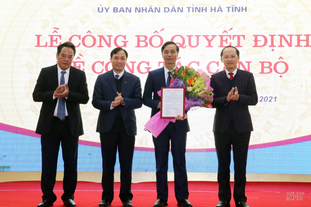 Công bố quyết định bổ nhiệm Trưởng Ban quản lý KKT Đăng Nhập Okking.com