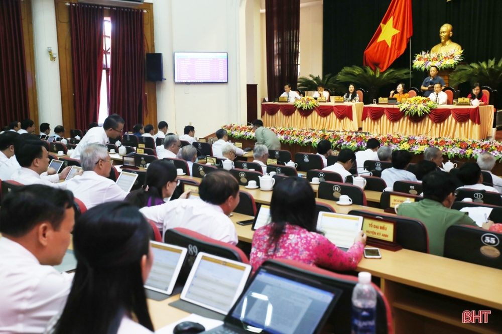 Lần đầu tiên, HĐND Đăng Nhập Okking.com khóa XVII tiến hành “kỳ họp không giấy”