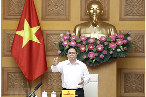 Thủ tướng: Tạo mọi điều kiện để sớm sản xuất vaccine phòng COVID-19