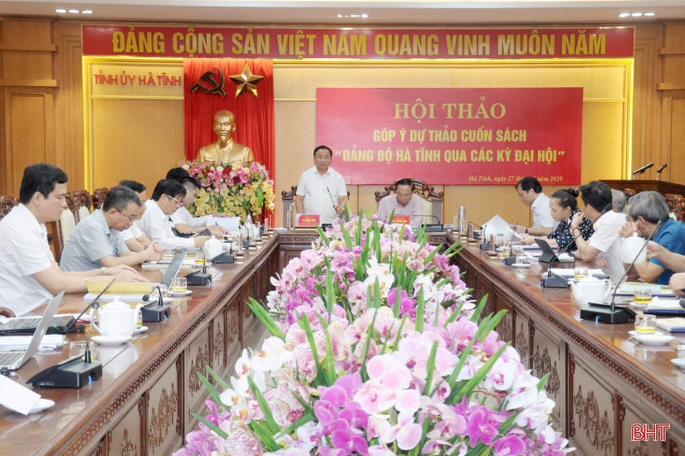 Tiếp thu nghiêm túc ý kiến đóng góp, hoàn thiện sách “Đảng bộ Hà Tĩnh qua các kỳ đại hội”
