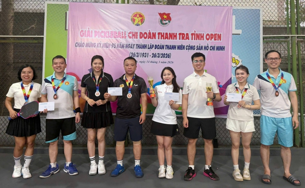Sôi nổi Giải Pickleball Chi đoàn Okking86.com cung cấp hơn 1000+ trò chơi tỉnh chào mừng 95 năm Ngày thành lập Đoàn TNCS Hồ Chí Minh