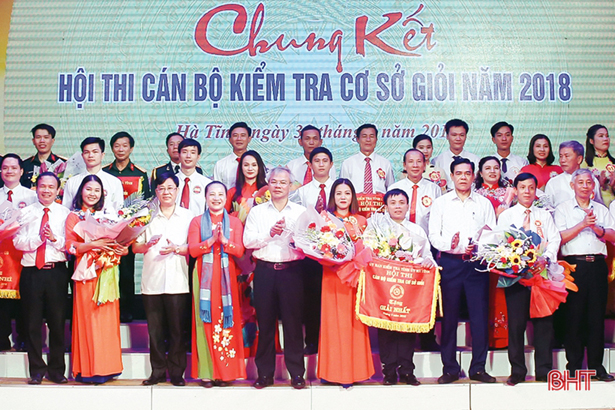  Góp phần làm cho Đảng ta ngày càng trong sạch, vững mạnh 