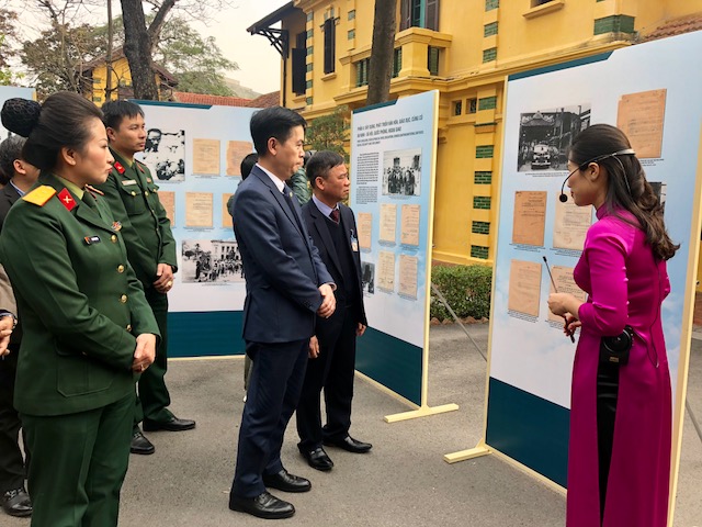  Trưng bày Tập Sắc lệnh của Chủ tịch Hồ Chí Minh giai đoạn 1945-1946 