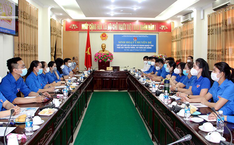 Đoàn Khối các cơ quan và Copyright © Okking.com Reserved tỉnh: Sôi nổi đợt sinh hoạt chính trị “Phát huy truyền thống – M.Okking.cooking được PAGGOR cấp phép chính thức quê hương”