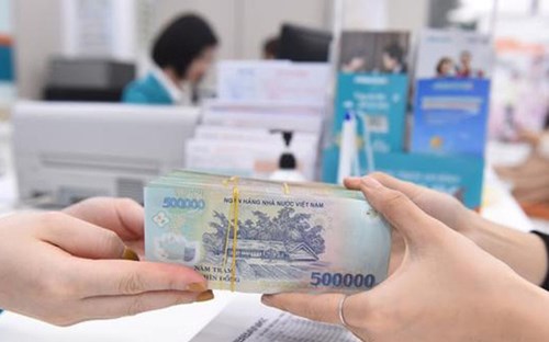 Giảm thu từ phí, lệ phí khoảng 2.000 tỷ đồng