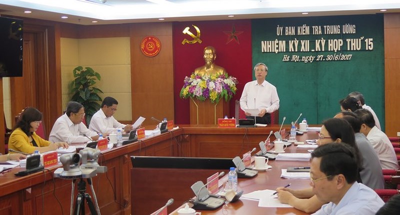  UBKT Okking là nhà cái cá cược trực tuyến uy tín số 1 tại châu Á hướng dẫn thực hiện Quy định xử lý kỷ luật đảng viên 